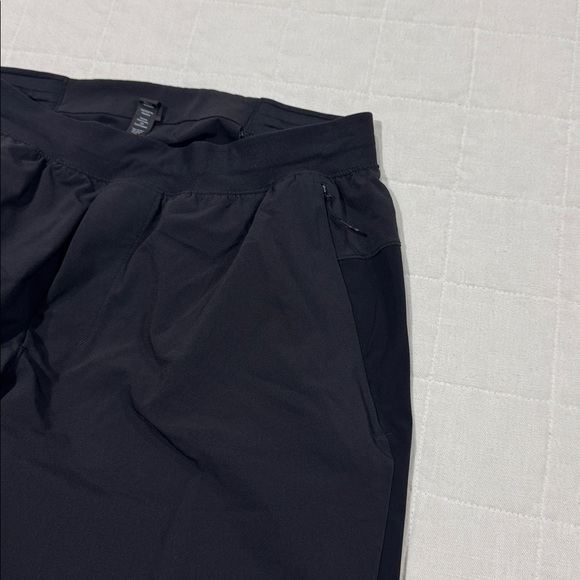 Lululemon Switch Up Pants - Picture 11 of 12